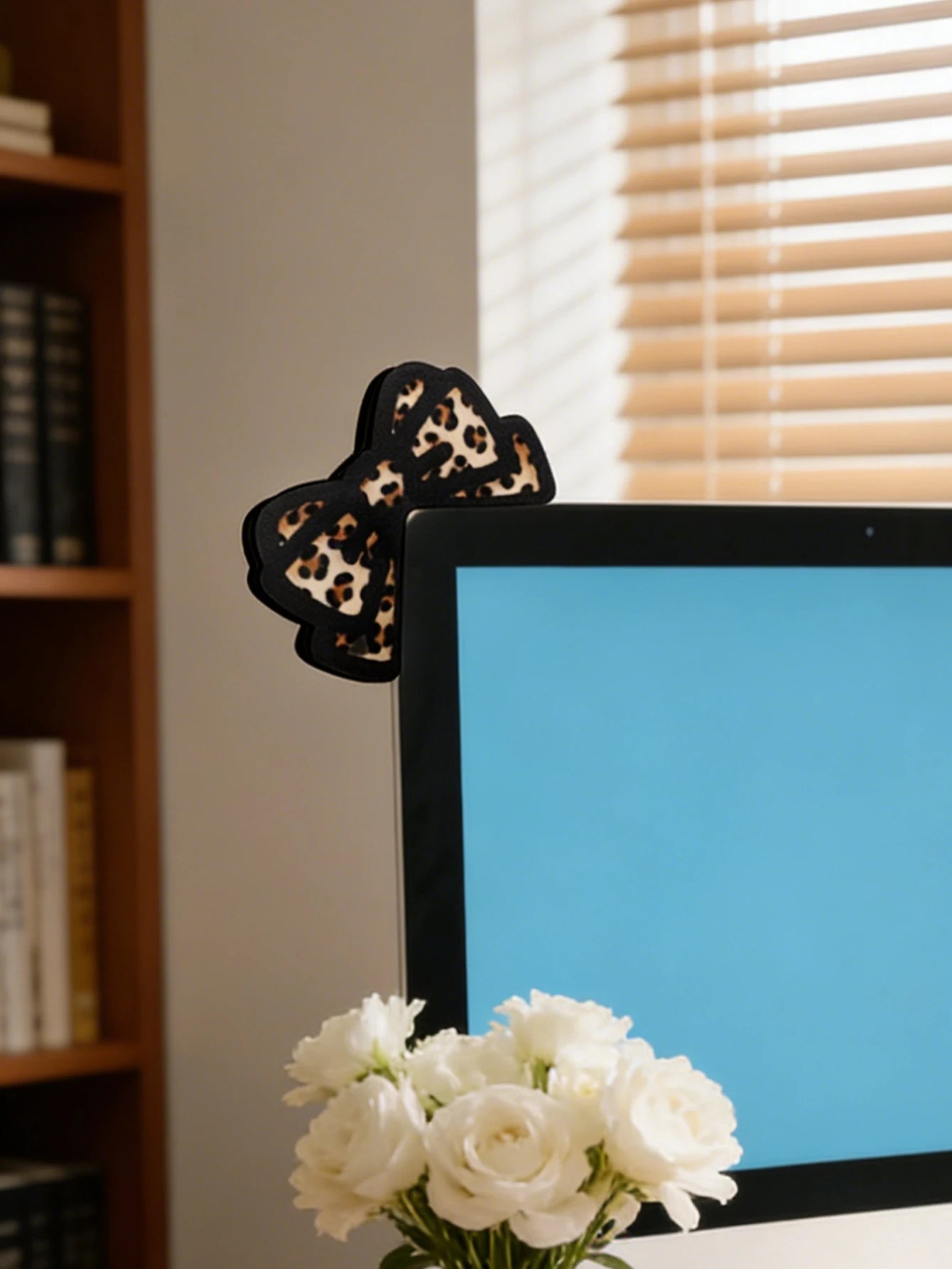 Bow Monitor Decor (Pink & Brown)